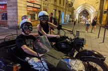Private tour of Bordeaux at night in a sidecar