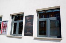 Krakow: Schindler's Factory Small-Group Guided Tour