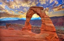 Utah Mighty 5 National Parks: Small Group 7-Day Tour
