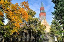 Helsinki walking tour with a city planner
