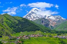 Kazbegi Full-Day Private Tour with Scenic Stops from Tbilisi