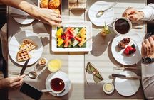 Buffet Dining in Armani Hotel