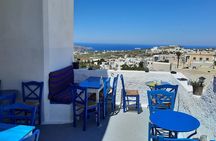 Santorini like a local: Discover local flavors by exploring the island!