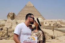 Full Day Tour to Giza Pyramids and Egyptian Museum in Cairo