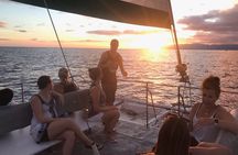 Sunset Sail Experience by Catamaran in Waikiki