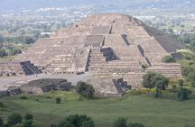 Historical downtown Mexico City & Teotihuacan Pyramids Mezcal tasting