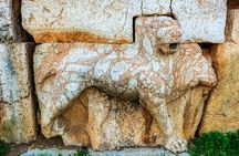 Half-Day Private Tour to Qasr al-Abd and Ancient Caves