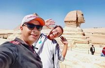  Guided tour to Civilization museum & Giza pyramids 