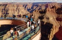 Grand Canyon West with Hoover Dam Stop and Optional Skywalk