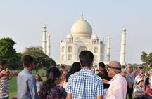Private Tour : Sunrise Taj Mahal tour from Delhi