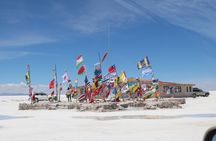 3-Days Tour to the Uyuni Salt Flat and Colored Lagoons +Sunset+Mirror Effect