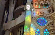 Sagrada Família Golden Hour: Small-Group Tour, Max 9 People