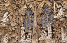Exclusive Sagrada Familia Semi Private Tour