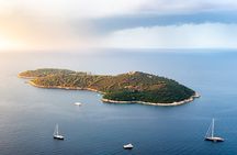 Private Tour: Wine & Sunset Experience at boat