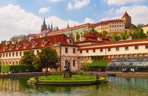 Private 2-Hour Morning Walking Tour of Prague Castle