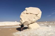 Private Full-day White and Black Desert Tour From Cairo/Giza