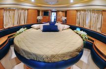Private Charter Yacht: Dubai Marina, Atlantis And Burj al Arab 
