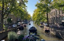 Explore hidden streets with friends - Private Tour
