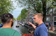 Explore hidden streets with friends