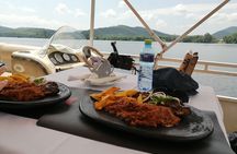 Full-Day Accra Safari and Boat Cruise Private Tour 