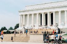Cherry Blossoms and Monuments Tour with Optional Entry Tickets