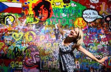 Prague Highlights, Tram & Local Flavors – 4hr Semi-private Tour