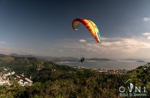 Paragliding flight with instructor in Florianópolis