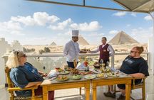 Great Pyramid Inn Dinner With Pyramids View