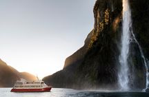Half-Day Milford Helicopter Flight and Cruise from Queenstown