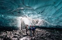 4-Day Iceland: Golden Circle, South Coast, Volcano Hike & Northern Lights