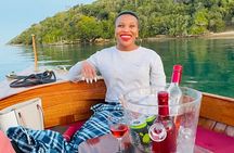 Knysna Boat Cruise aboard Coquette