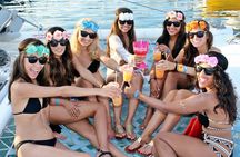 Party and Drinks at the Party Cruise! Round Transportation From Los Cabos