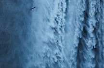 2-Day South Coast Waterfalls, Jokulsarlon Glacier Lagoon and Hike from Reykjavik