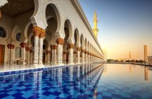 Abu Dhabi Mosque and Louvre Museum with Lunch from Dubai