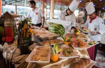 Dhow Cruise Dinner on Dubai Creek