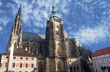 Prague Castle Private Walking Tour (Including Castle Tickets)