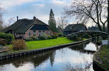 Zaanse Schans and Giethoorn Small-Group Tour with Hotel Pick-Up