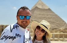 Private Tour at Giza Pyramids and Sphinx 
