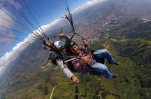 Paragliding Tour from Medellin with Transportation and Videos HD