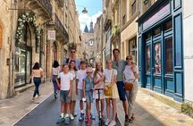 Bordeaux City - Private Guided Walking Tour with Local Sophia