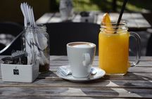 Exclusive Alcazar with breakfast or afternoon coffee in gardens