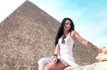  Pyramids, Sphinx, Egyptian Museum And khan El Khalili Day Tour