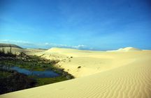 Half-Day Mui Ne Sand Dunes Jeep Tour with Hotel Pickup