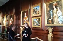 Hampton Court Palace private tour with an accredited expert guide