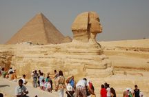 Giza Pyramids and Sphinx: Half-Day Private Tour