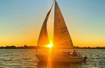 Private 2-Hour Sunset Sailing Tour on Lake Fairview
