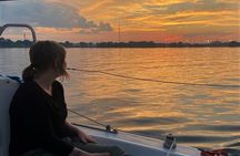 Private 2-Hour Sunset Sailing Tour on Lake Fairview