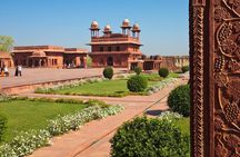 Visit Fatehpur Sikri and Chand Baori with Jaipur Drop from Agra.