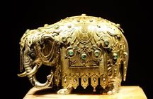 Fashioned For A King: Tour of Dresden's Royal Palace and historic city centre.