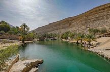 Full-Day Private Wahiba Sands Desert and Wadi Bani Khalid Tour